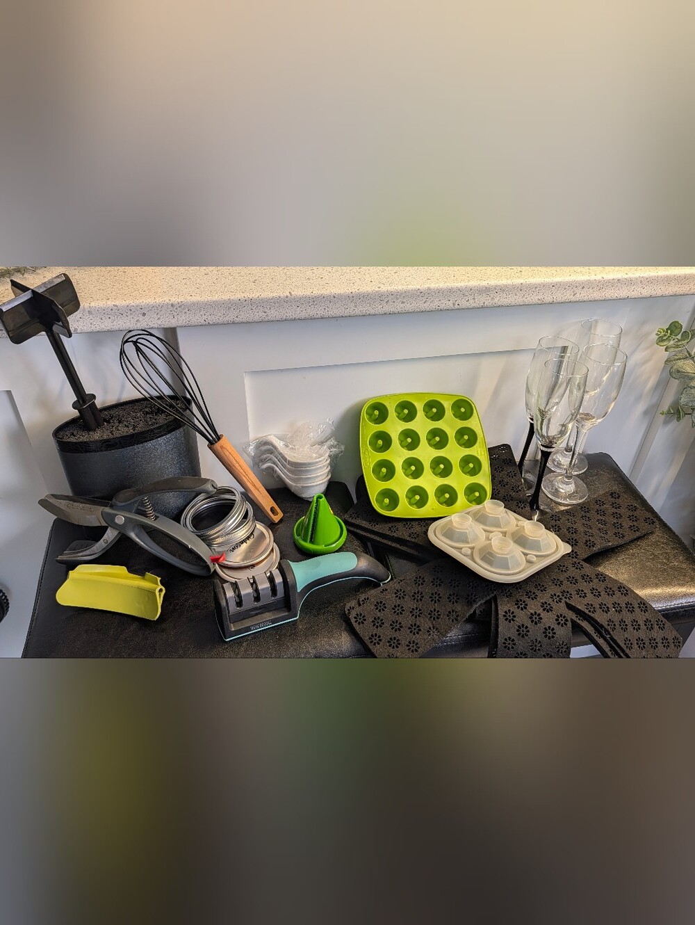 Kitchen Tools & Utensils Lot